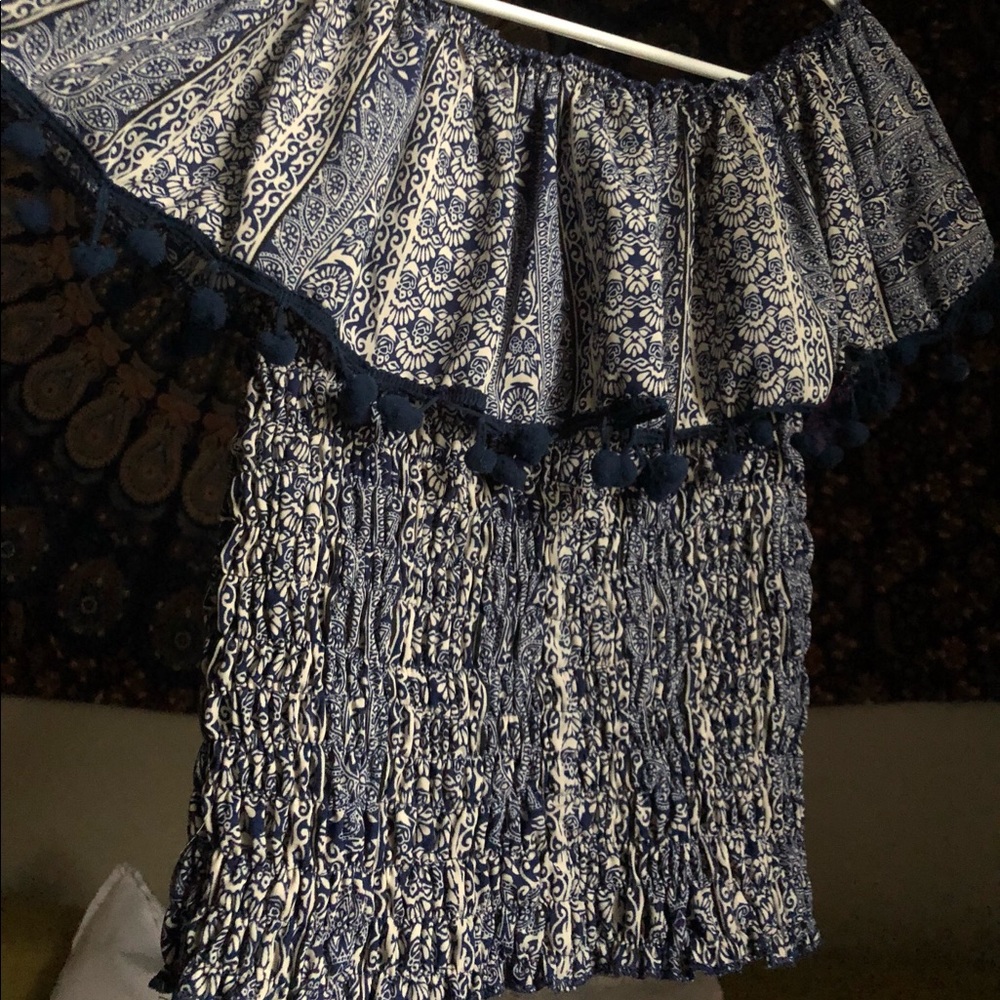 Over The Shoulder Chelsea & Violet Crop Top